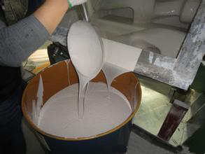 耐低溫模具硅膠能耐低溫多少度？